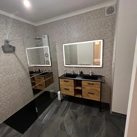 아파트 Les Balcons Du Couloubret 옥스레테르메스