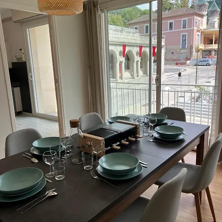 Les Balcons Du Couloubret * אקס-לה-טרמה