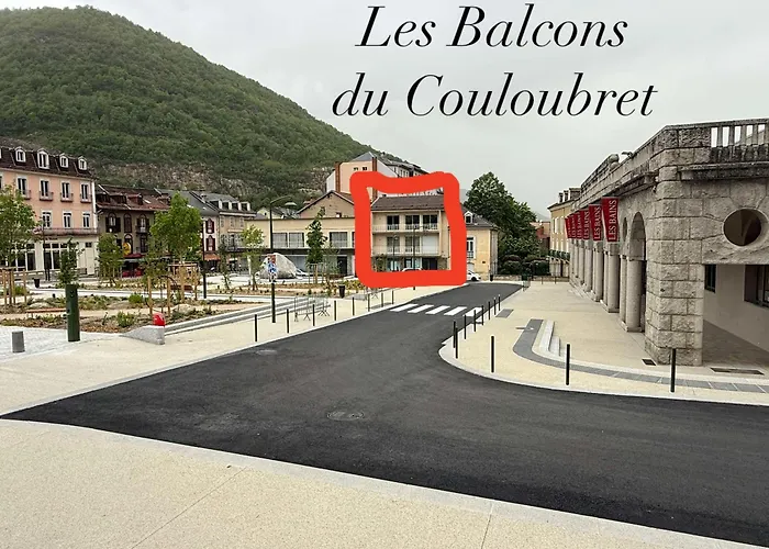Les Balcons Du Couloubret アパート